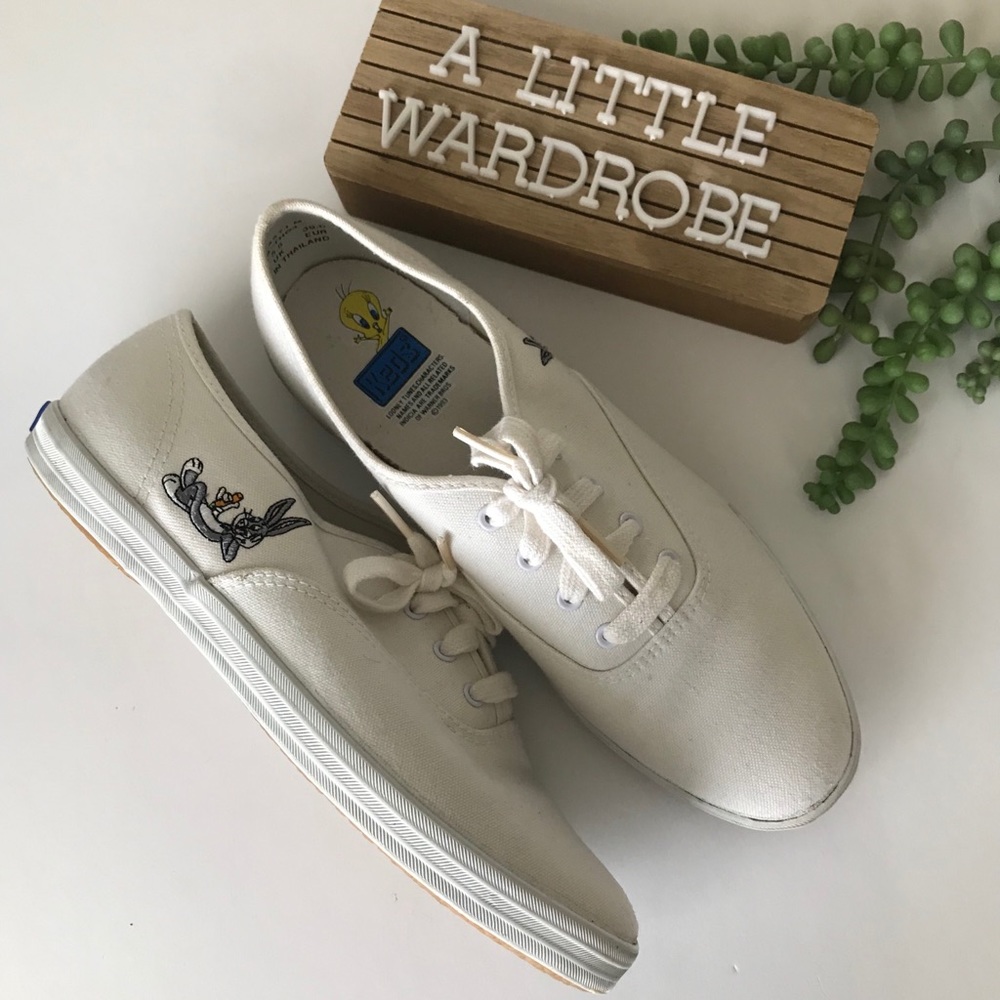 Keds Looney Tunes Bugs Bunny White Canvas Sneaker